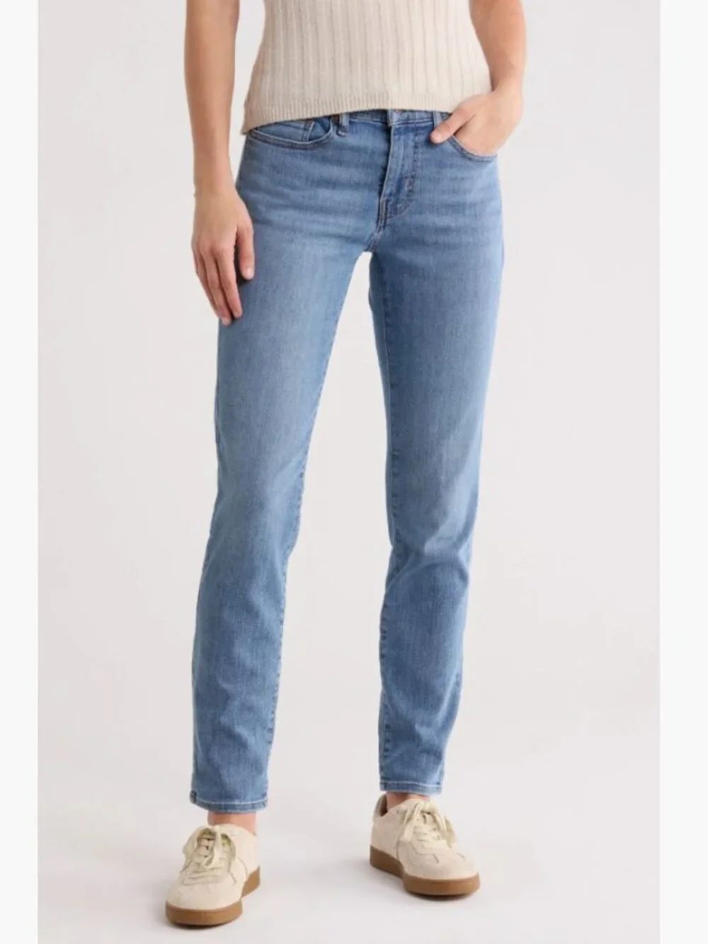 FRAME Le Garcon Jeans in Daphne Blue | 27 - Picture 1 of 7